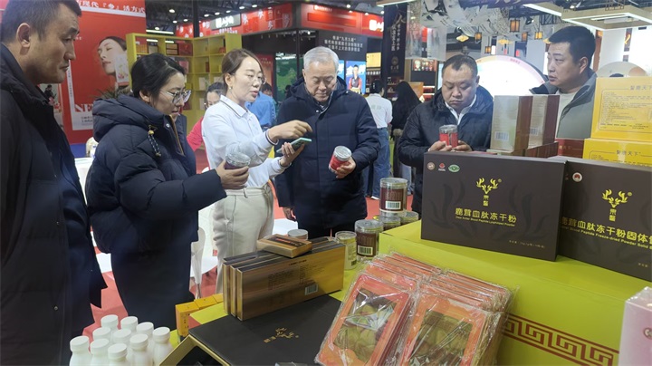 刘为荣率队参加长春国际健康产业博览会